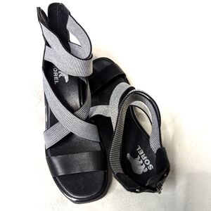 NEW Sorel Wedge Zip Back Sandals Size 8